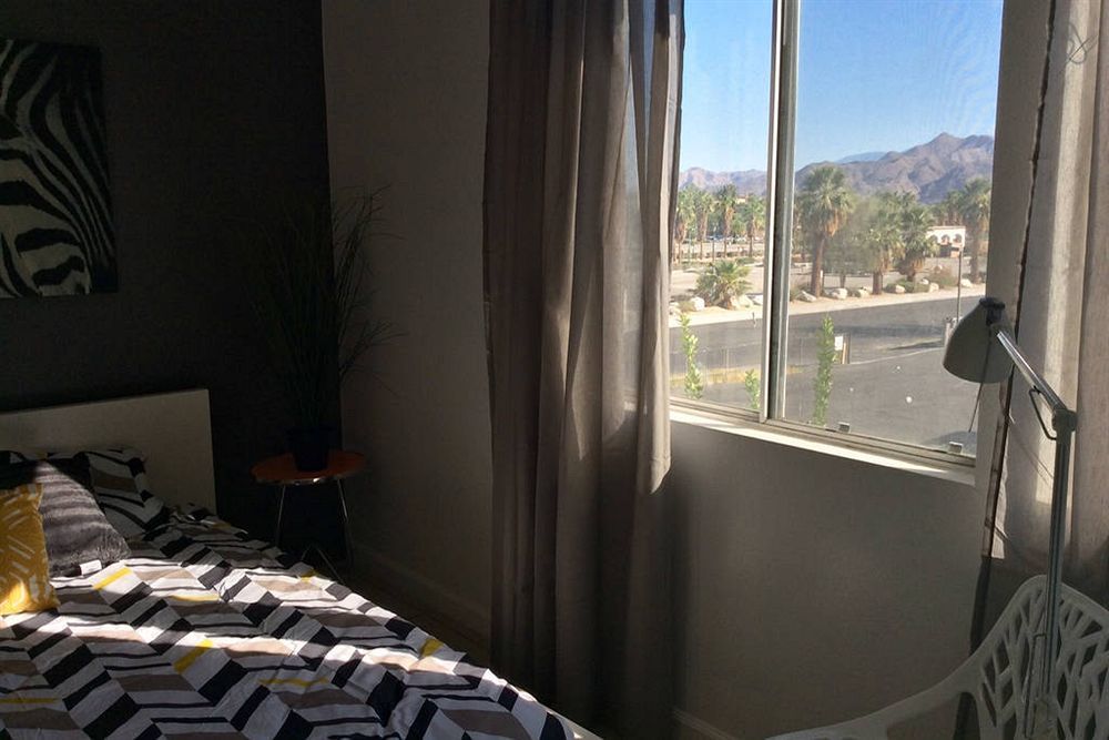 Modern Downtown Condo Palm Springs Exterior photo