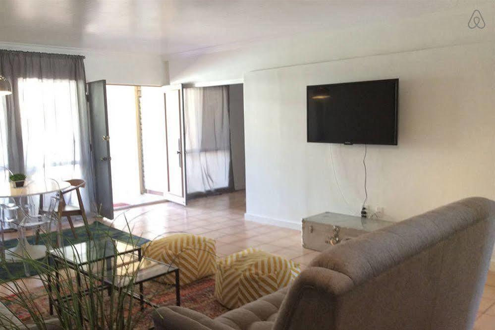 Modern Downtown Condo Palm Springs Exterior photo