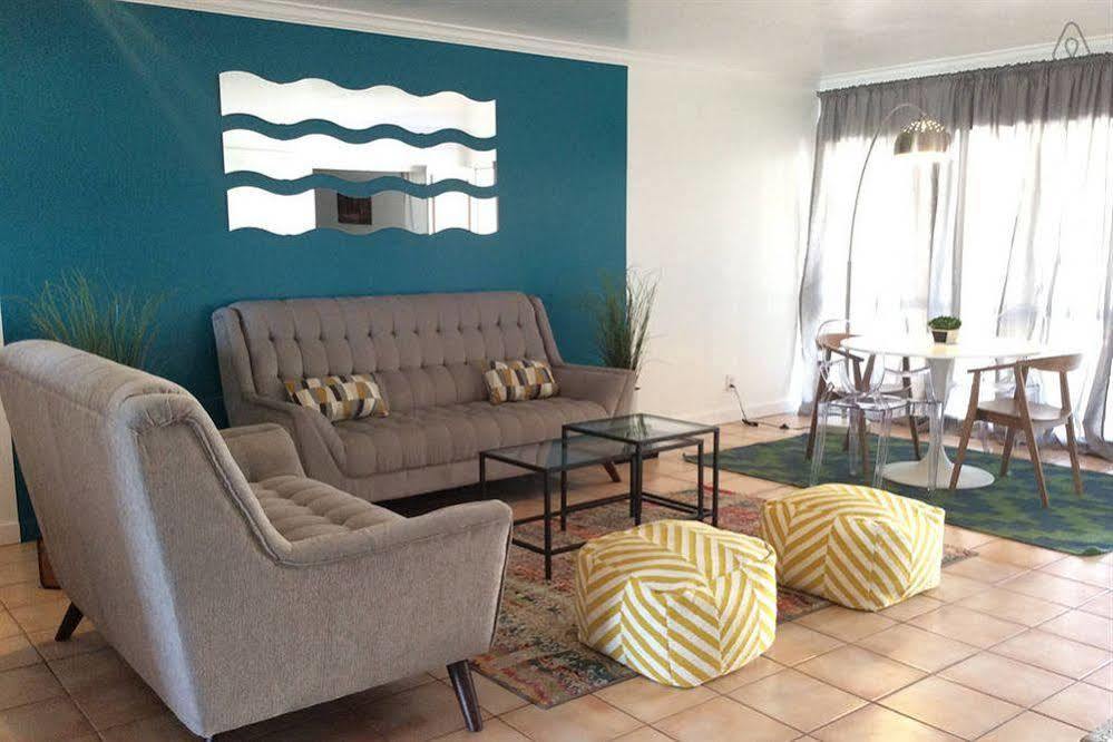 Modern Downtown Condo Palm Springs Exterior photo