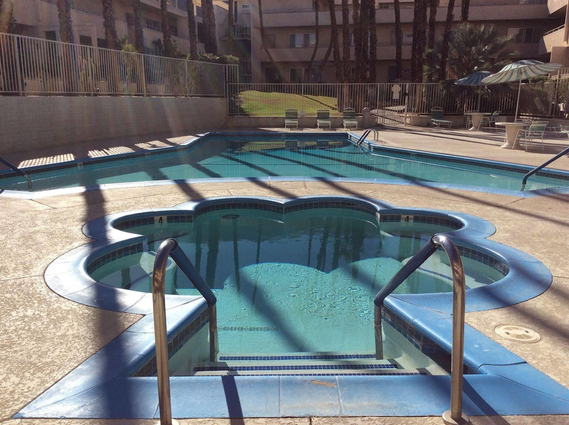 Modern Downtown Condo Palm Springs Exterior photo